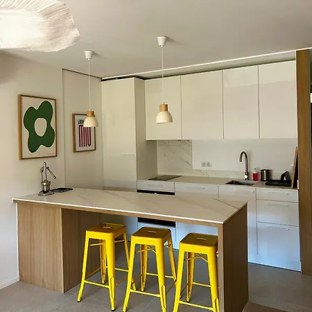 Studio Cosy Port De Hyeres Plage Et Piscine Appartamento *