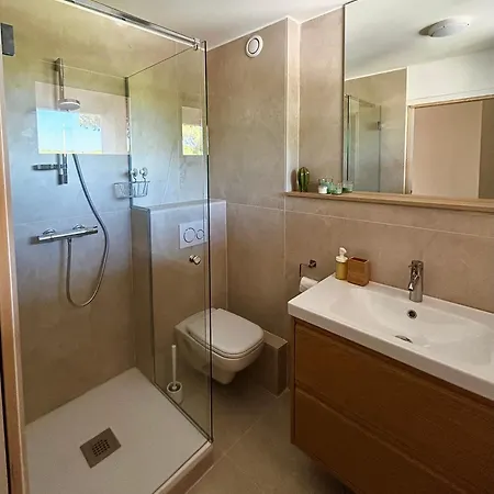 Studio Cosy Port De Hyeres Plage Et Piscine Appartamento